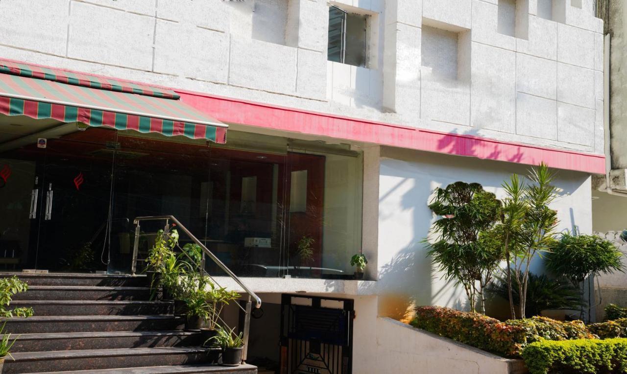 Oyster Suites Hyderabad Exterior photo