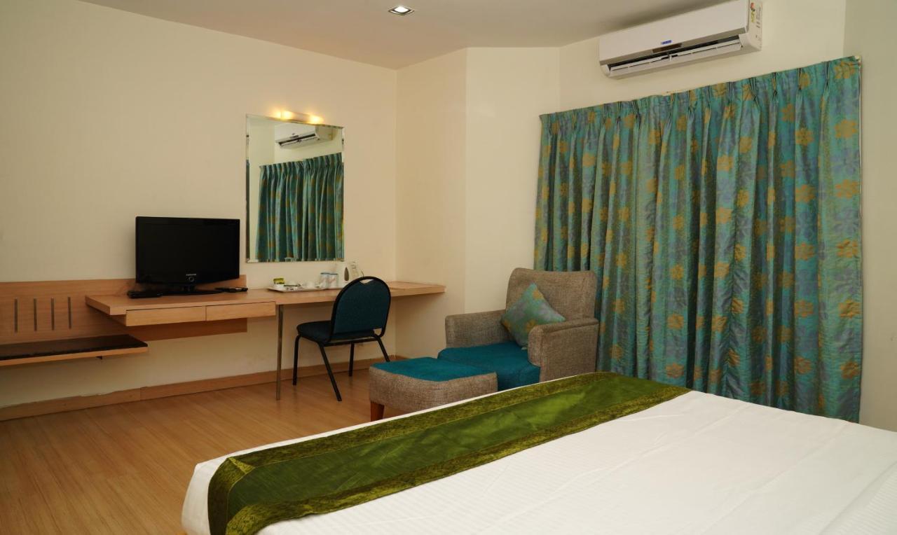 Oyster Suites Hyderabad Exterior photo
