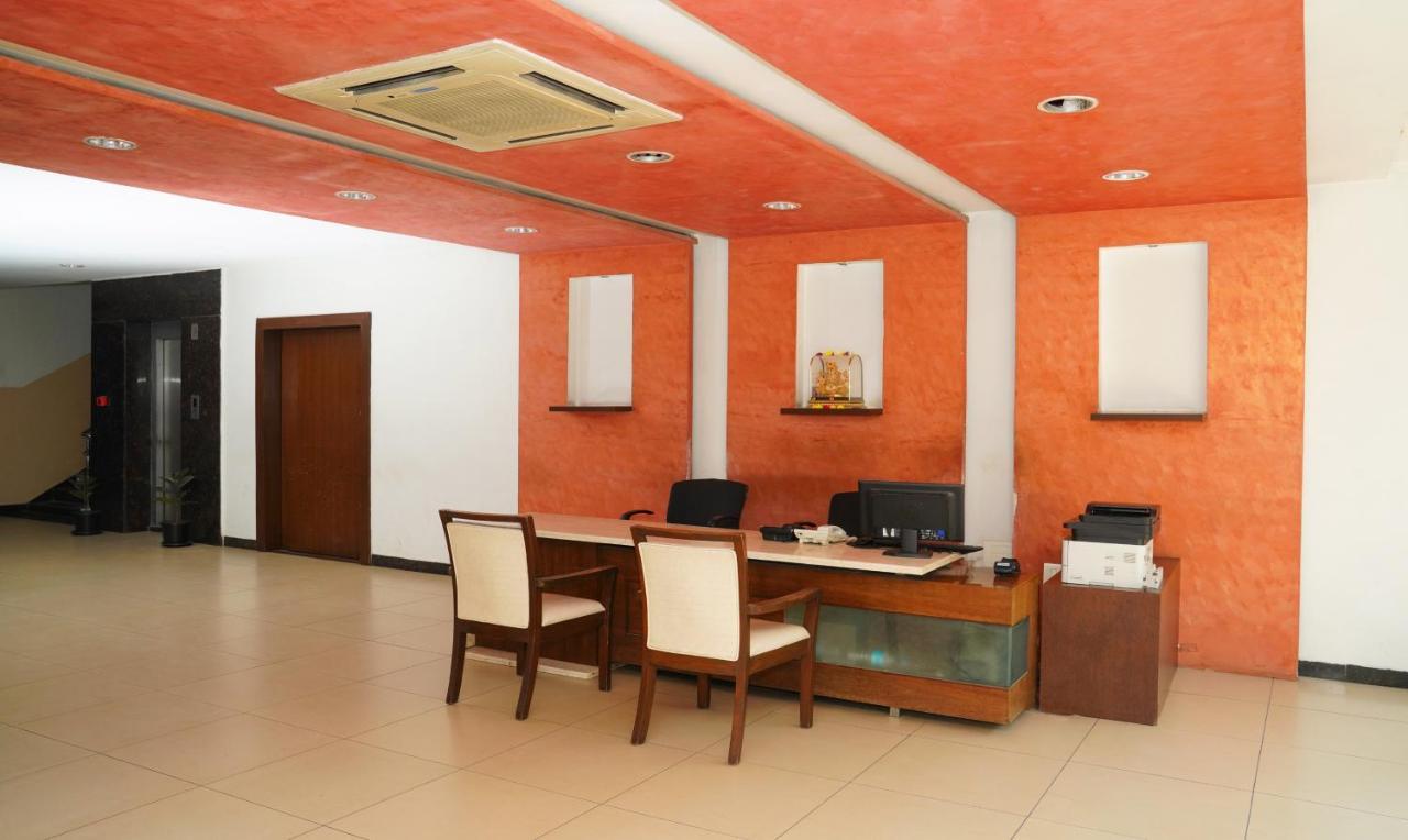 Oyster Suites Hyderabad Exterior photo